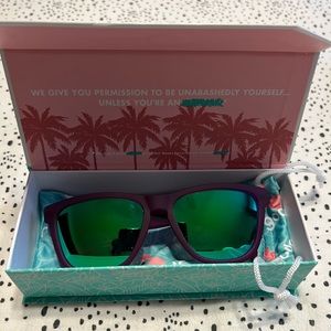 Women’s Goodr sunglasses